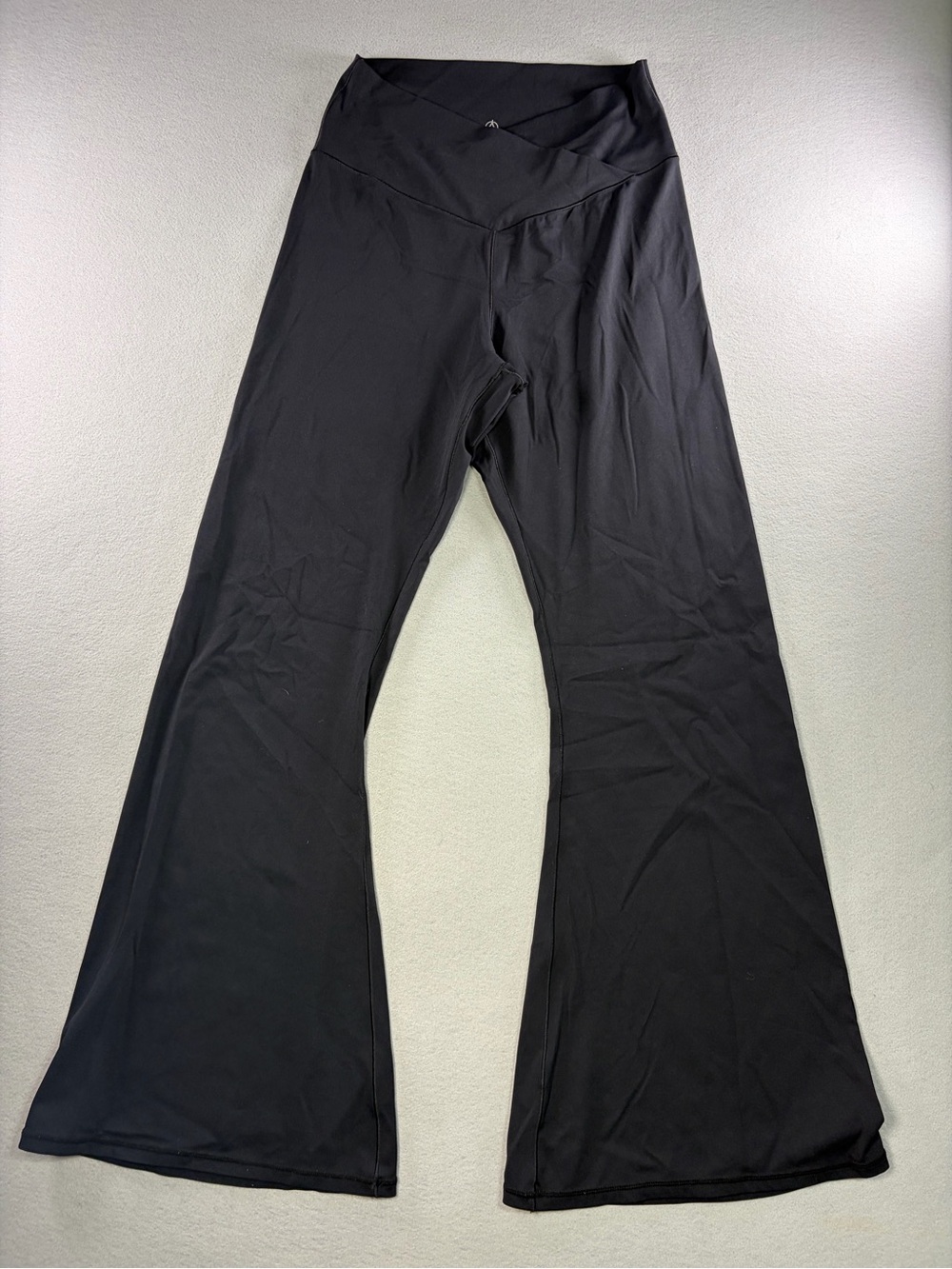 High-Waist Black Flared Yoga Pants with Crossover Waistband